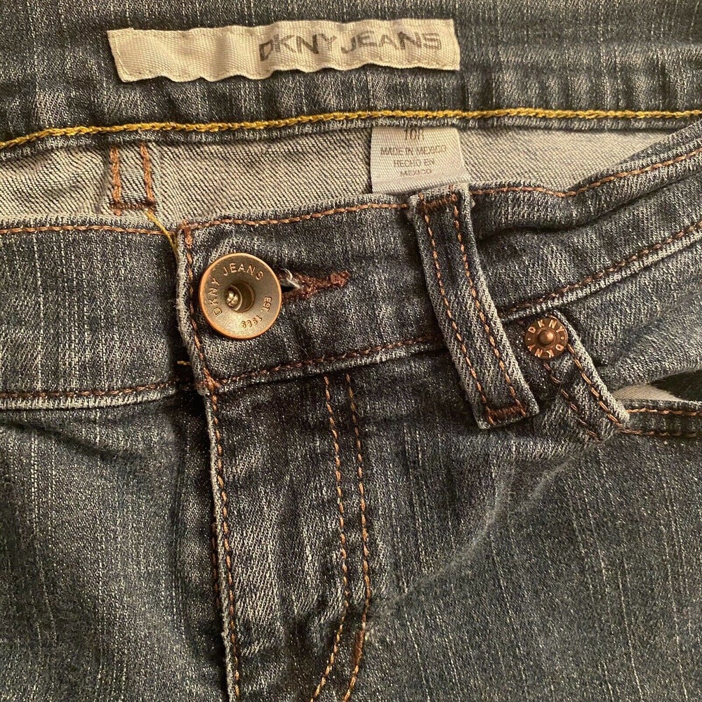 DKNY Avenue B Straight Leg Jeans 10 R